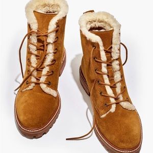Madewell The Clair Lace-Up Boot in Shearling-Lined Suede. MWOT